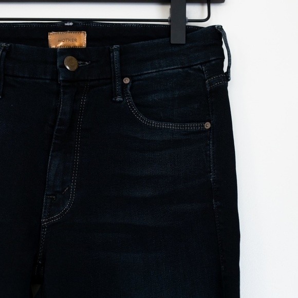 SOLD-Mother Denim Looker Crop Skinny Jeans in Coffee, Tea, or Me Size 26 - Picture 6 of 15